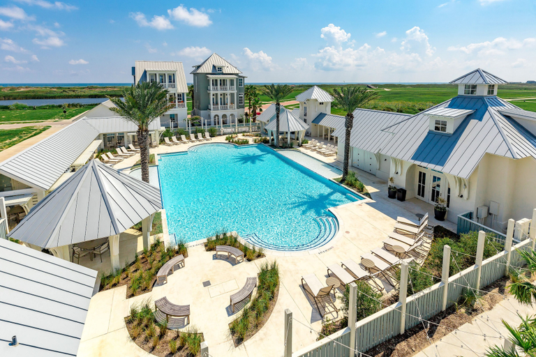 Outdoor pool 2, Palmilla Beach Resort-423 Mermaid Tail Lane, Nueces