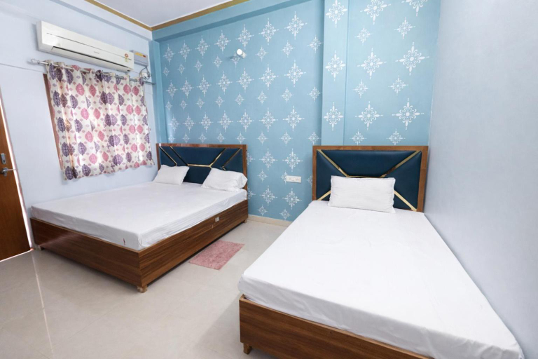 Bedroom 3, Mahamaya  Paying Guest House, Varanasi