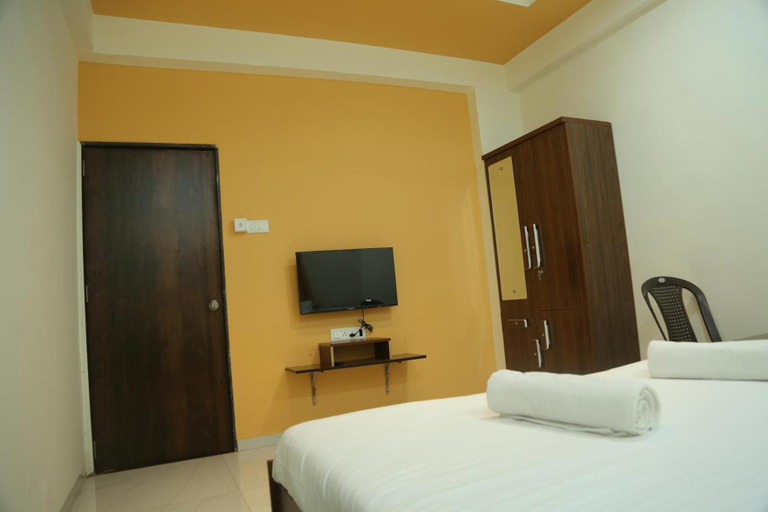 Bedroom 2, Hotel New Rudrakash, Satara
