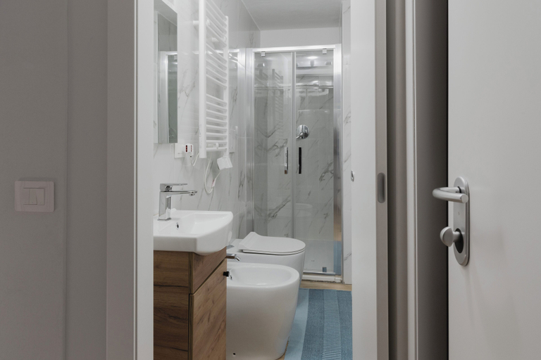 Bathroom 3, Residence I Tigli, Milano