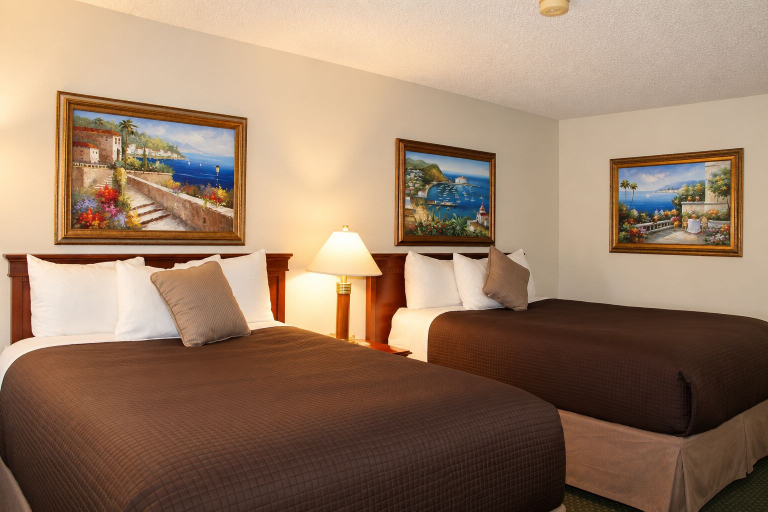 Bedroom 2, O'cairns Inn & Suites, Santa Barbara