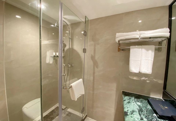 Bathroom 3, Red Forest Hotel Hepu, Beihai
