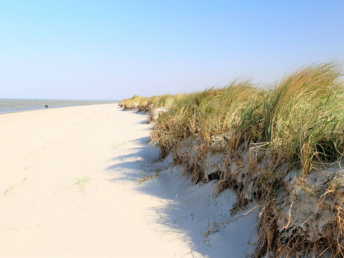 Beach 4, 47.6.n Flashing Light, Friesland