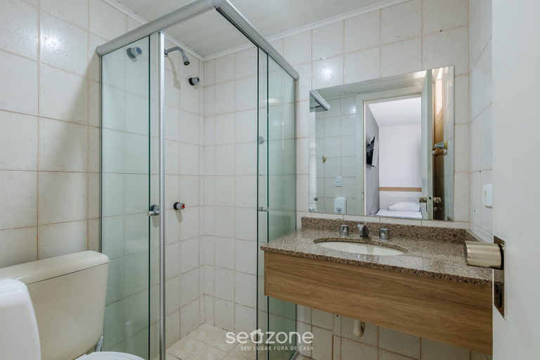 Bathroom 5, Studios at Upper Residence - UPP, Curitiba