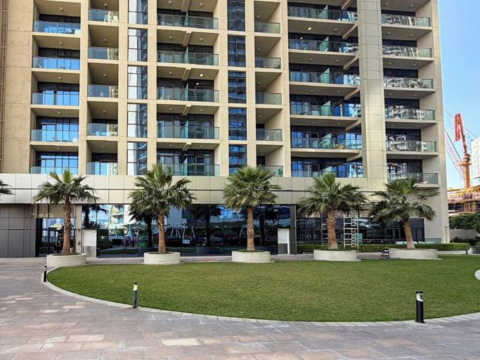 Exterior, PVH - Aykon City - Canal View Studio, Dubai