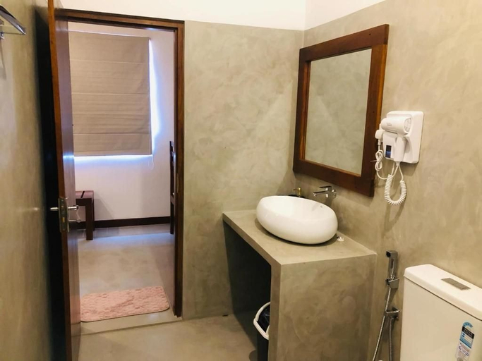 Bathroom 4, Wild Loch Yala, Thissamaharama