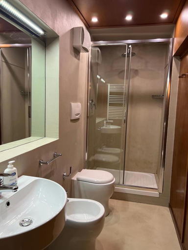 Bathroom 3, MAG1 , Florence