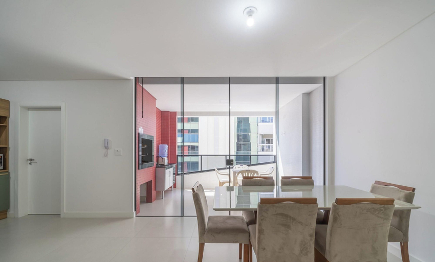 Dining, Apto 2Q c/ churrasq. 500m da Meia Praia ROT1001, Itapema