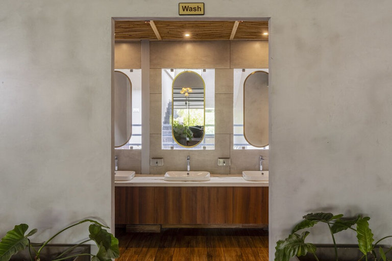 Bathroom 3, Treebo Kumily Gate Thekkady, Theni