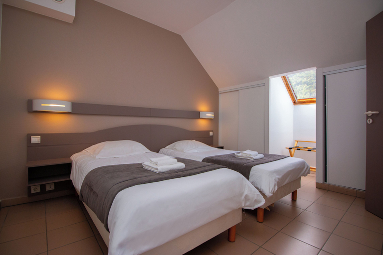 Bedroom 3, Village Club Les Balcons des Pyrénées, Haute-Garonne