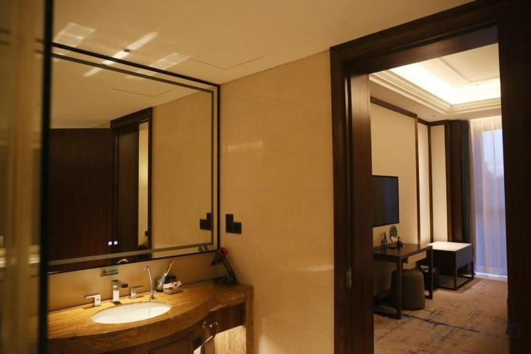 Bathroom, Yancheng Guest Hotel, Yancheng