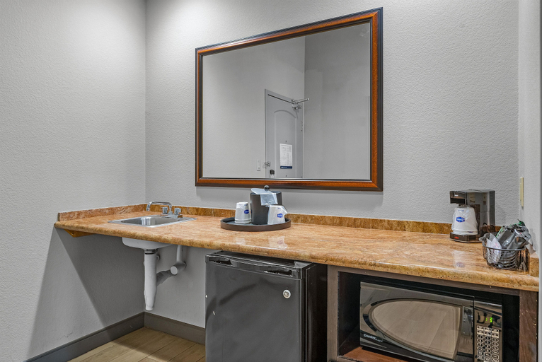 Bathroom 4, Hampton Inn & Suites New Braunfels, Comal