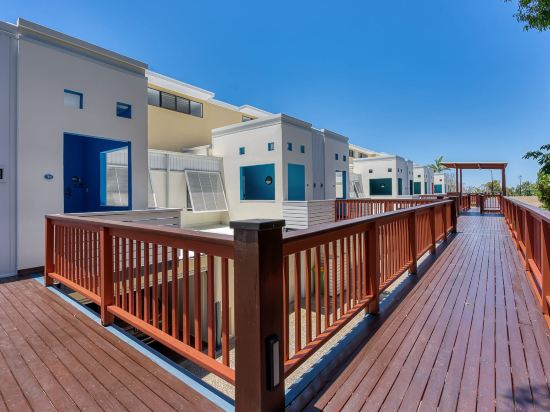 Hotel Exterior 4, The Point Coolum Beach, Maroochy - Coastal North