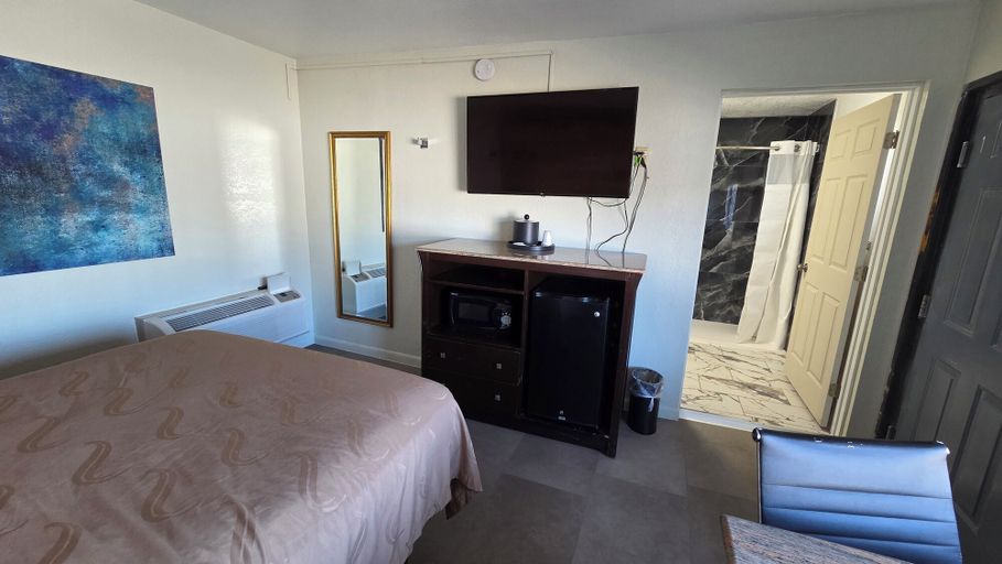 Room 5, Flamingo Motel, El Paso