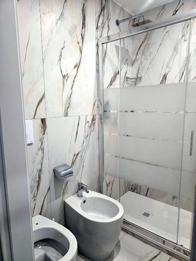 Bathroom 4, Aris Square Rome, Rome