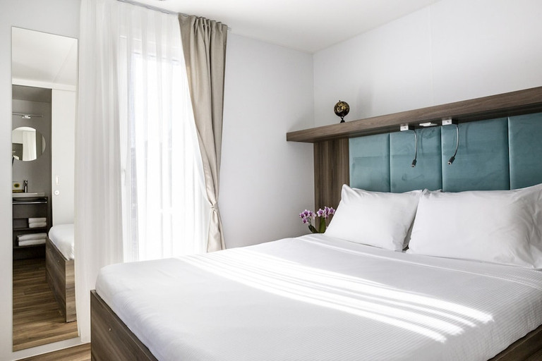 Bedroom 3, Club del Sole Desenzano Boutique Resort, Brescia