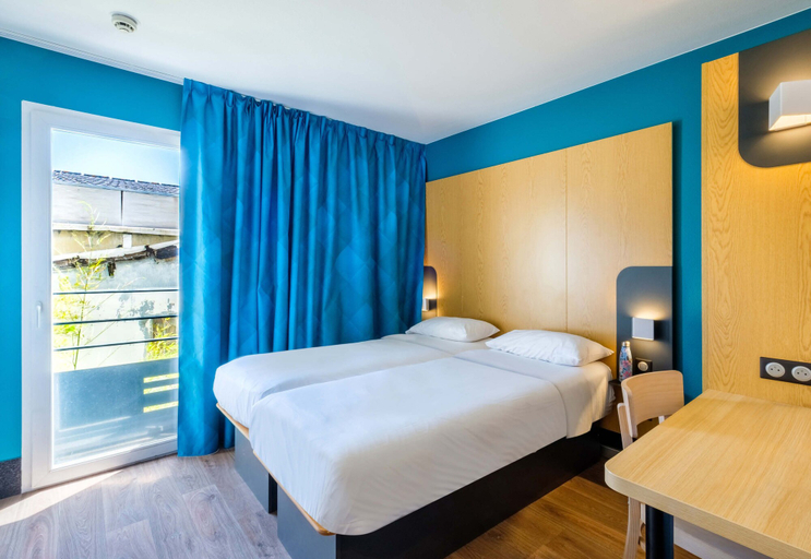 Bedroom 3, B&B Hotel Cannes La Bocca Plage, Alpes-Maritimes