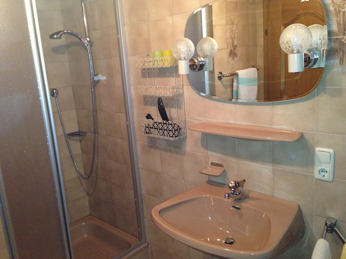 Bathroom, Haus Bergfruhling, Reutte
