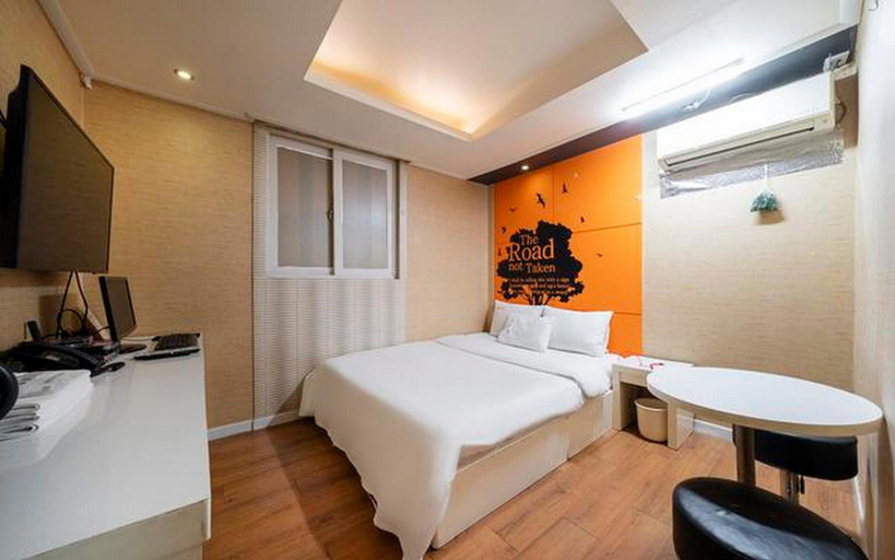 Bedroom 2, Suwon Yeonmu-dong Su, Suwon
