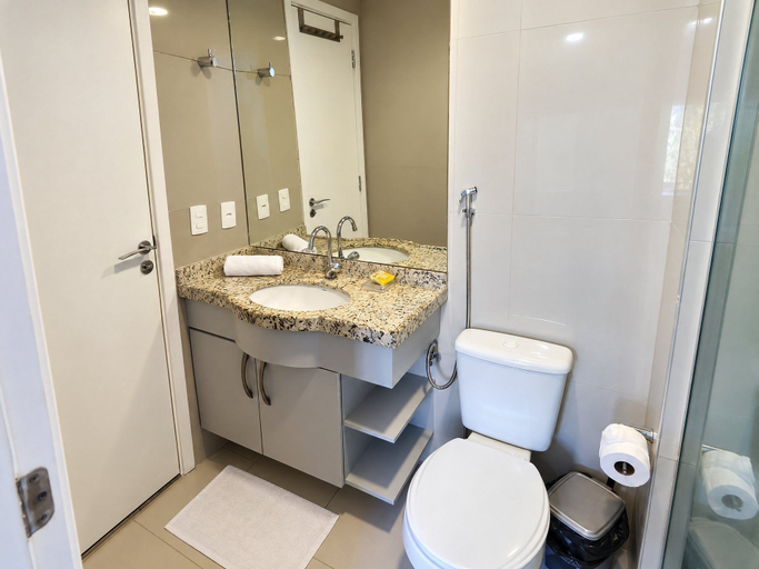 Bathroom 2, Apartamento VG Fun Praia do Futuro, Fortaleza