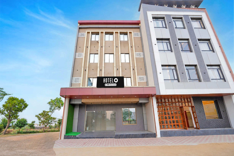 Primary image, Classic Super Hotel O Khatu Shyam Temple, Sikar