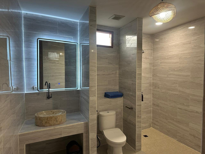 Bathroom 5, Villa Basheera, Lombok