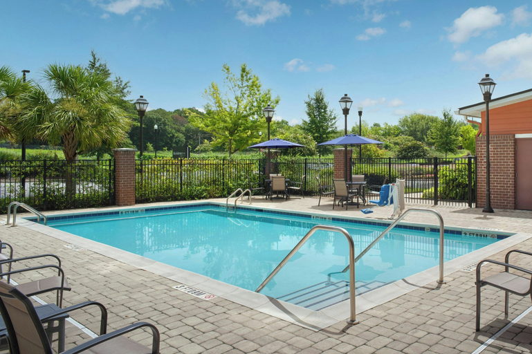 Sport & Beauty 5, Residence Inn Columbia West/Lexington, Lexington