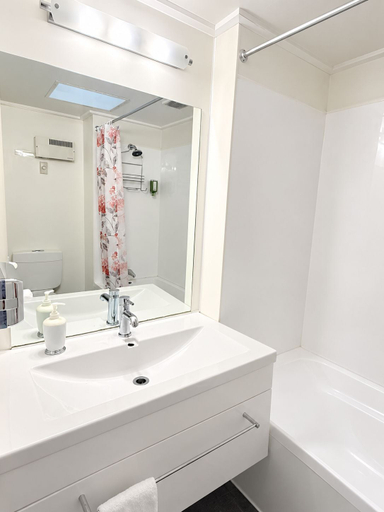 Bathroom 3, Amity Serviced Apartments, Queenstown-Lakes