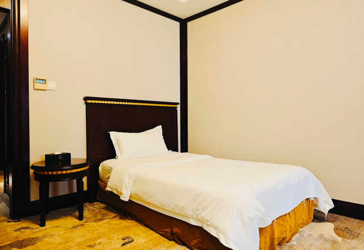 Bedroom 2, Gem Flower Hotel - North Bund, Shanghai