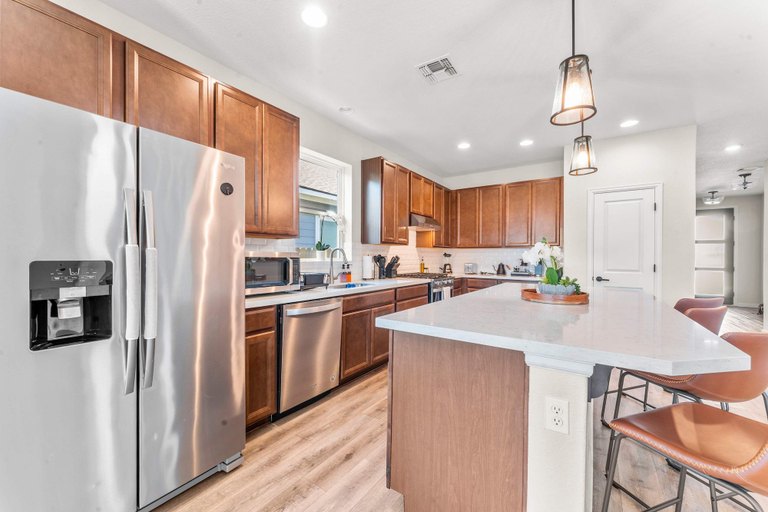 Others 2, Close to Cota Downtown Cozy Luxe 4BR, Travis