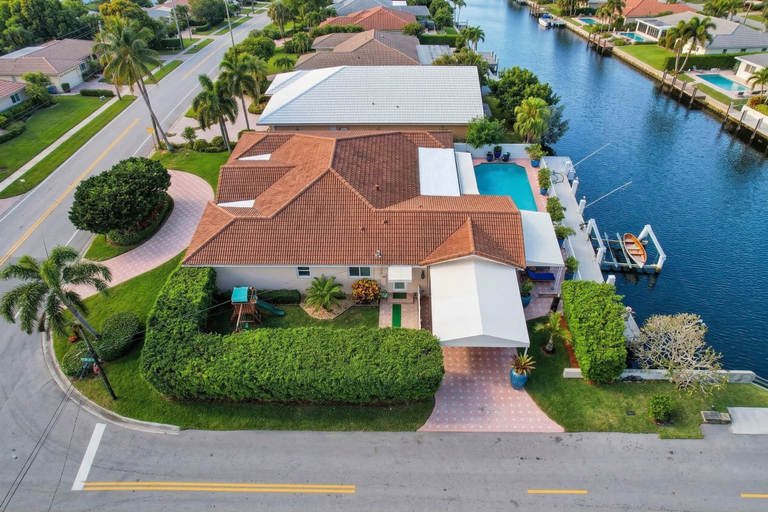 Room 4, Luxe 4BR Waterfront w Htd Pool 5min to Beach, Broward
