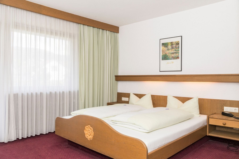 Bedroom 4, Gästehaus Becher, Göppingen