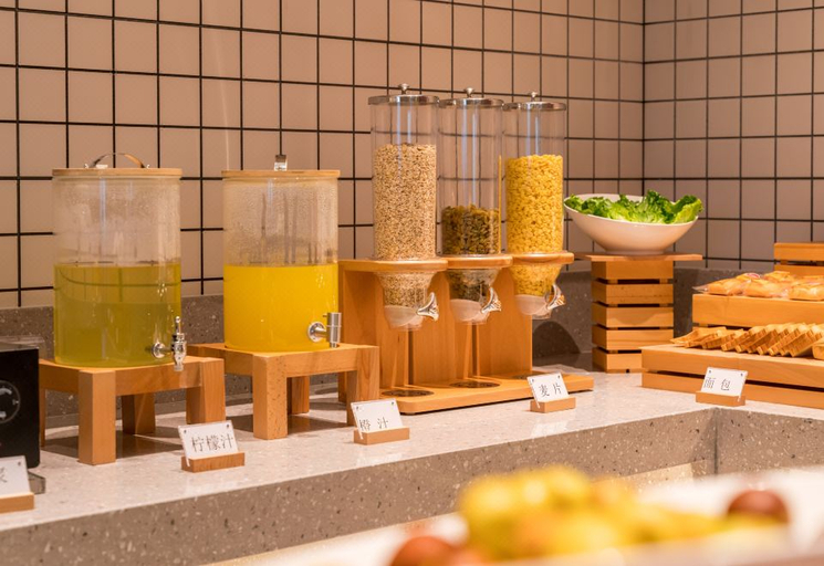 Food & Drinks 5, Borrman Hotel Shanghai Lingang New Town Wanda, Shanghai