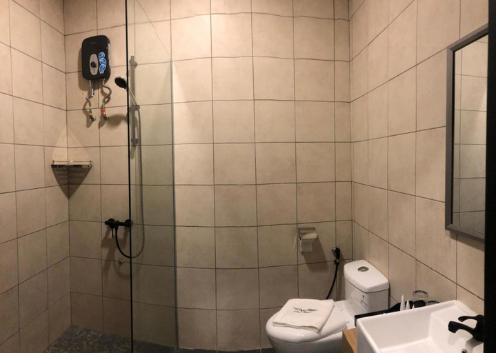 Bathroom 5, Wings Hotel Semporna, Semporna
