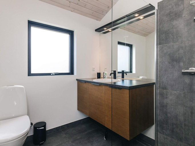 Bathroom 3, 5 Star Holiday Home in Hjorring, Hjørring