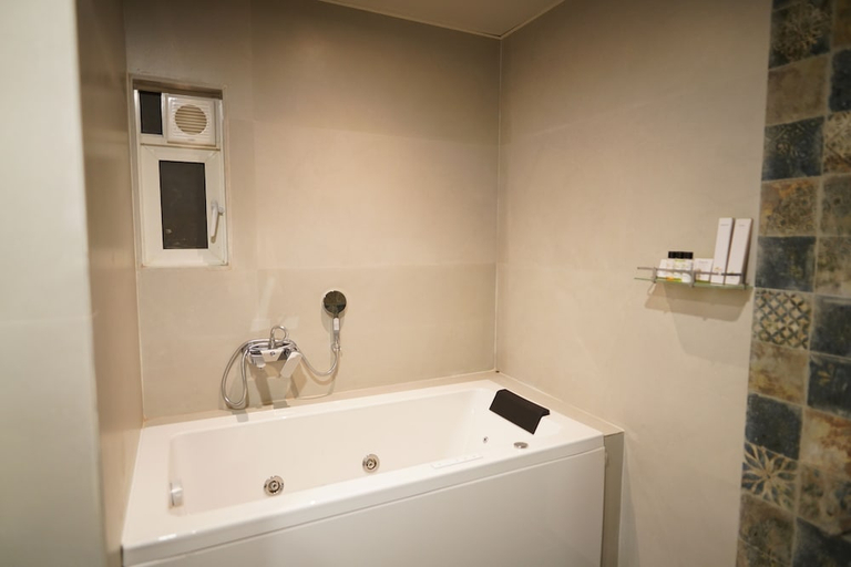 Bathroom 4, Visava Amusement Park & Resorts Panvel, Raigarh