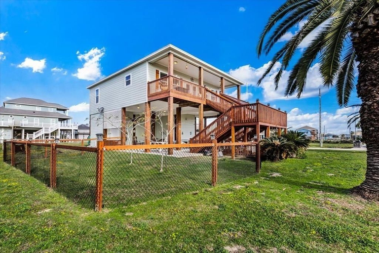 Exterior 2, Shore Enough 3 Bedroom Home, Galveston