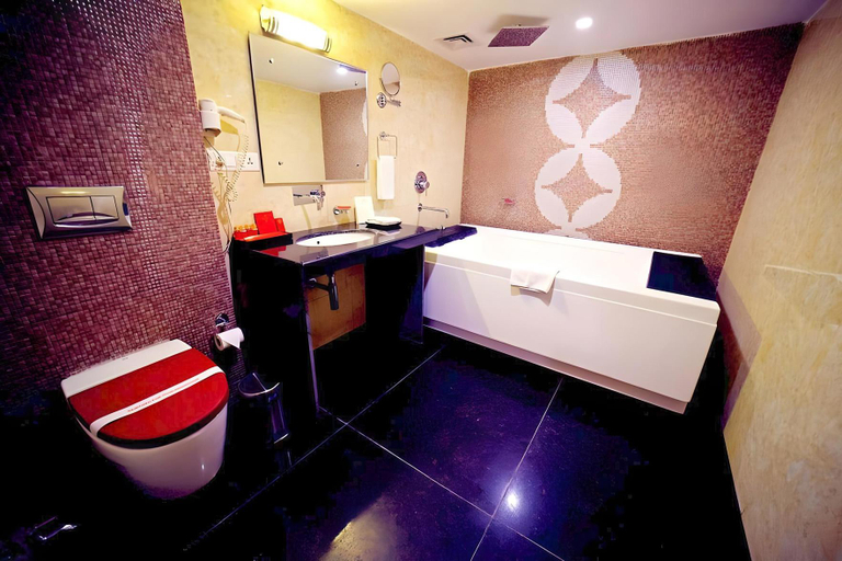 Bathroom 3, The Red Velvet Hotel Samarpan, Patna