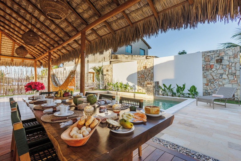 Outdoor dining 4, Casa Ariah Luxury Villas, Cruz