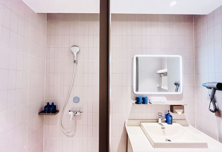 Bathroom 3, Hanting Hotel Nanning Guangxi University Subway Station, Nanning