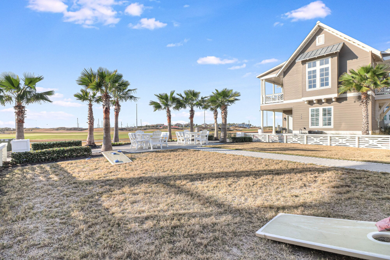 Front of property 4, Palmilla Beach Resort-200 Sunset Avenue, Nueces