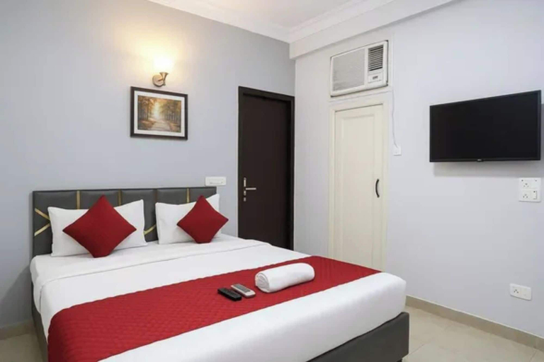 Room 3, FabHotel Signature Express, Delhi