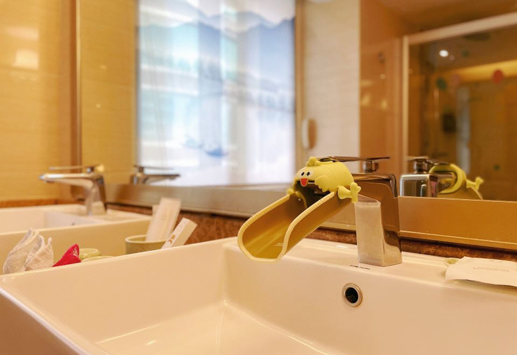 Bathroom 4, Zhejiang Hotel, Guangzhou