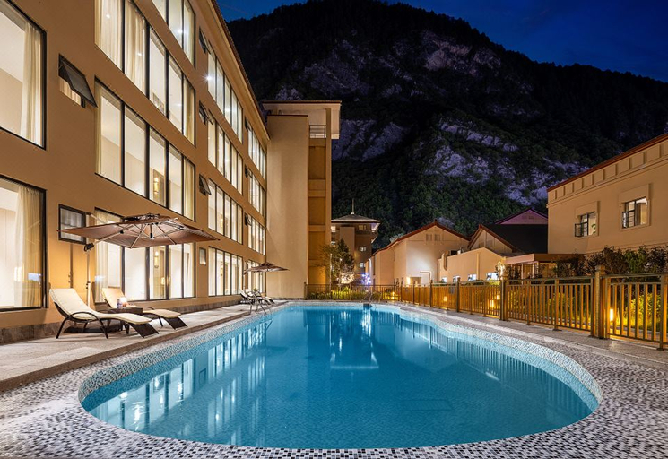 Sport & Beauty 2, Grand Rezen Resort Hotel Jiuzhaigou, Ngawa Tibetan and Qiang