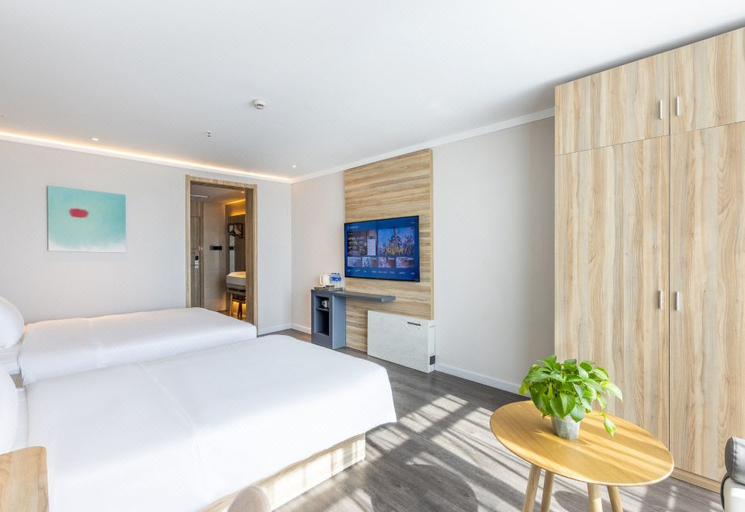 Bedroom 3, Hanting Premium Hotel Gonghe Qinghai Lake South Street, Hainan Tibetan