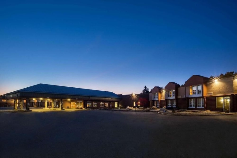 Exterior & Views, Riverfront Hotel, Koochiching