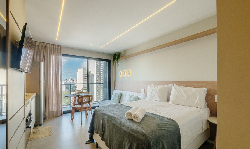 Room 4, Stay With Style and Convenience in Salvador LIV, Salvador