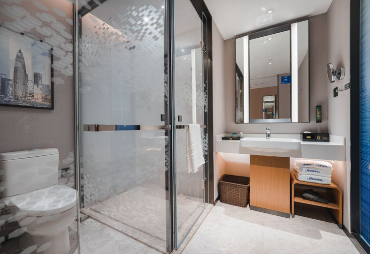 Bathroom 3, Hampton by Hilton Shenzhen Yuanshan, Shenzhen