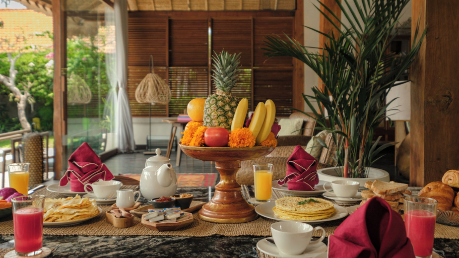 Food & Drinks, Villa Desa Roro Dua by Villa Finder, Badung