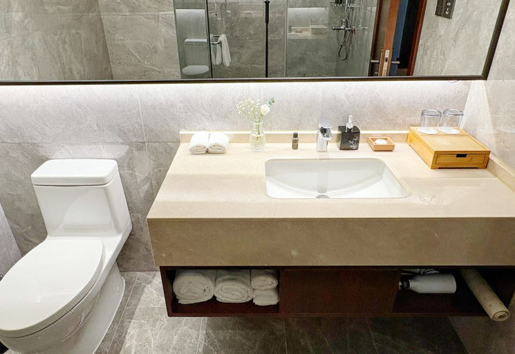 Bathroom 4, Xiangshan Huaxiang Villa, Ningbo